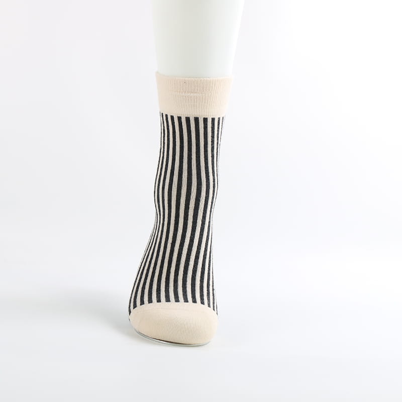 Chaussettes coréennes tricotées en coton peigné pour adultes, vente en gros, à rayures, pour femmes