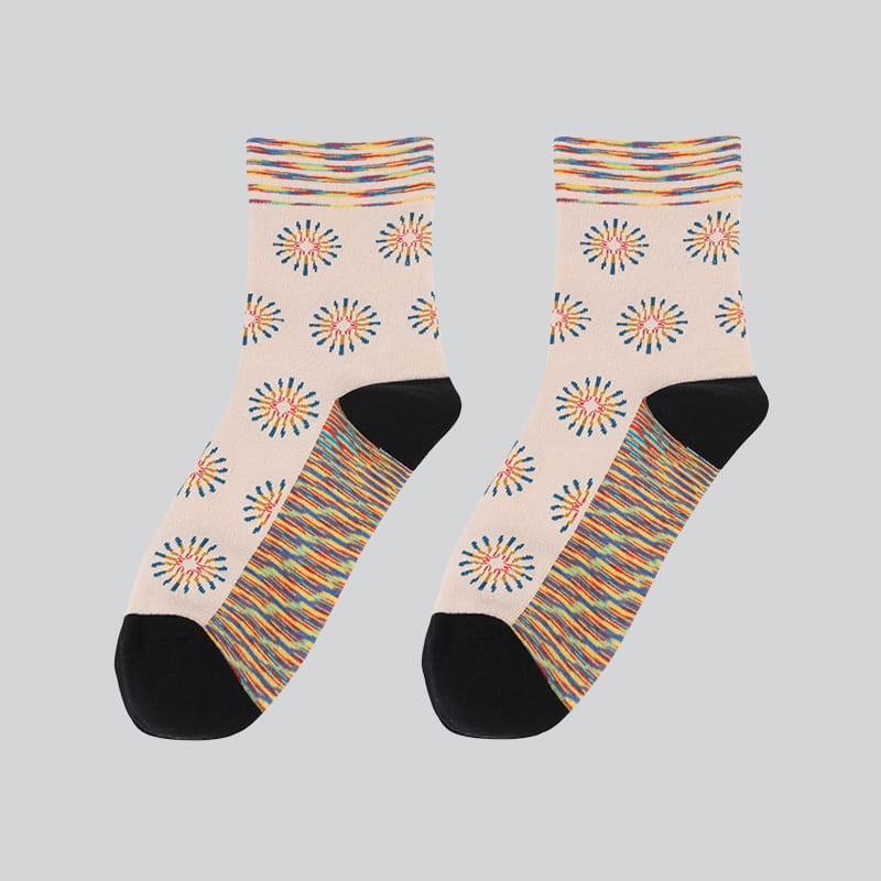 Chaussettes mignonnes à motifs de fleurs pour femmes, en coton imprimé artistique, personnalité créative et colorée, automne hiver