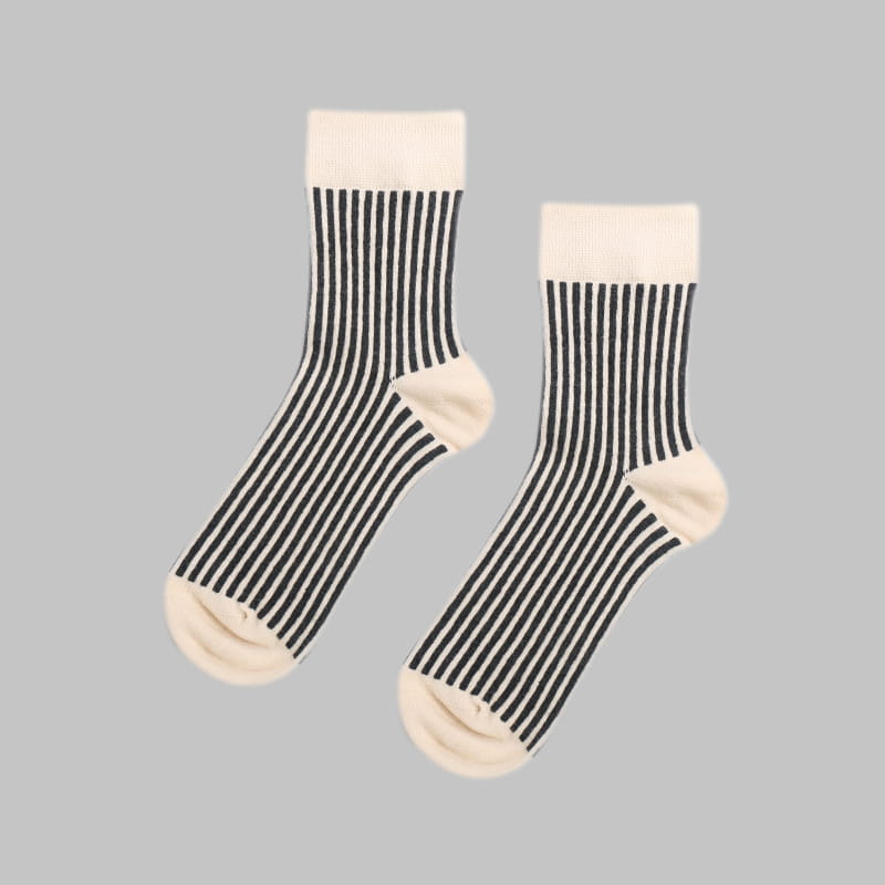 Chaussettes coréennes tricotées en coton peigné pour adultes, vente en gros, à rayures, pour femmes