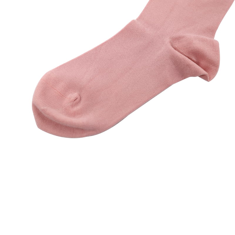 Noeud brodé en soie super douce avec chaussettes renforcées cousues à la main pour femme.