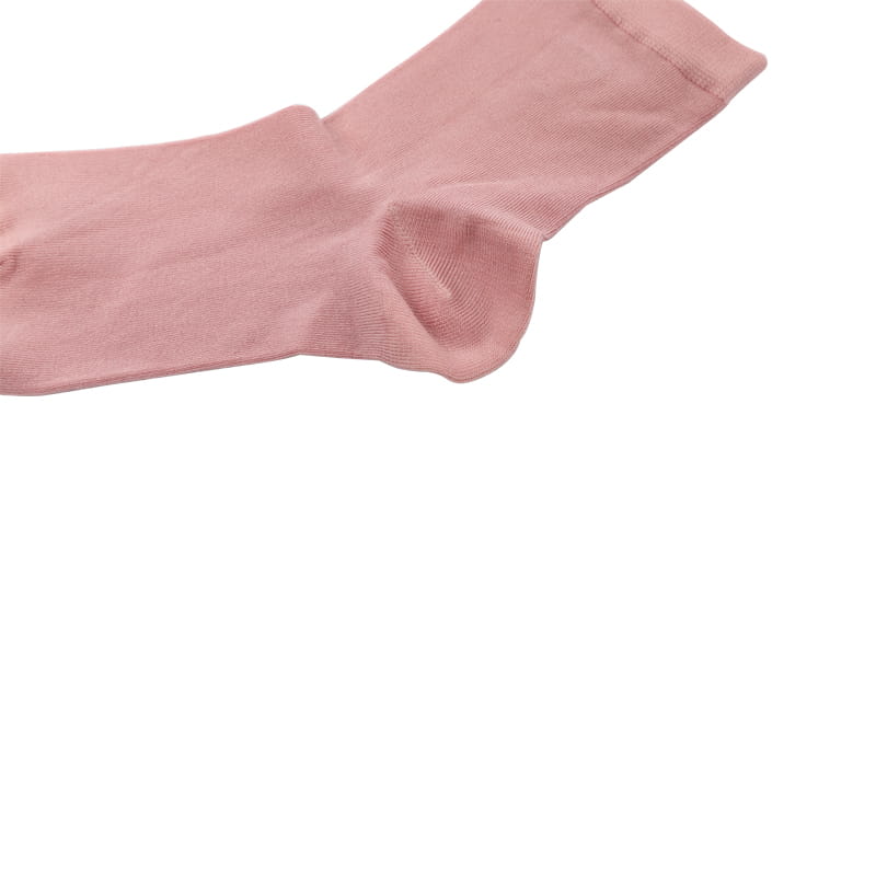 Noeud brodé en soie super douce avec chaussettes renforcées cousues à la main pour femme.