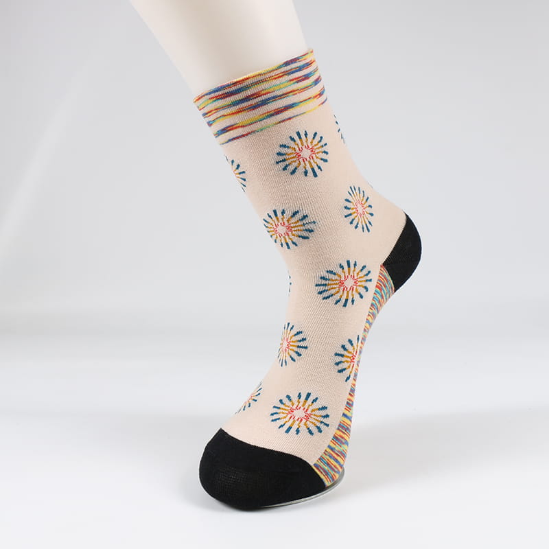 Chaussettes mignonnes à motifs de fleurs pour femmes, en coton imprimé artistique, personnalité créative et colorée, automne hiver