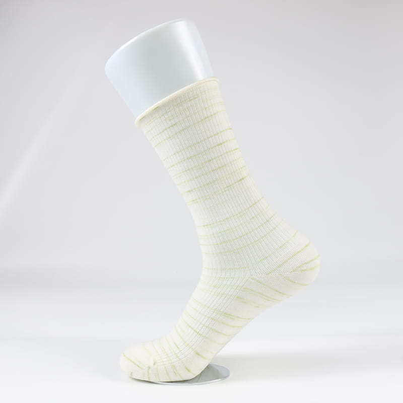 Nouveauté échantillon conception vert rayure côtelé équipage femmes chaussettes en coton peigné