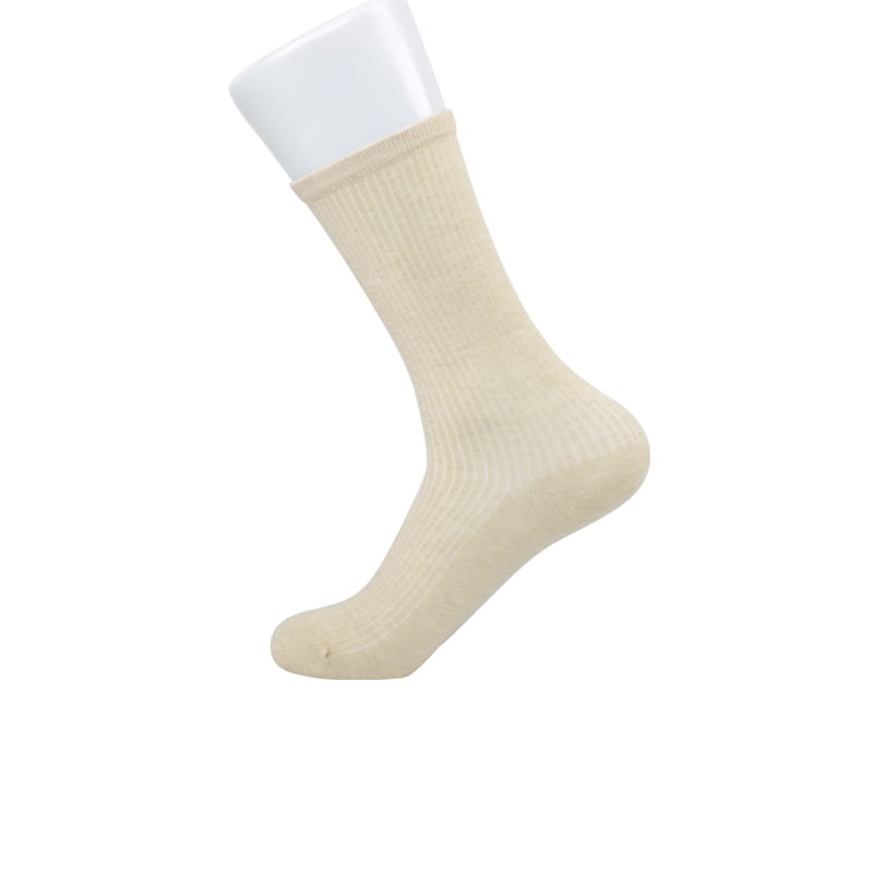 Coton de couleur naturelle 200 aiguilles pile de chaussettes pour femmes sacs en nylon de chaussettes douces cousues à la main pour femmes