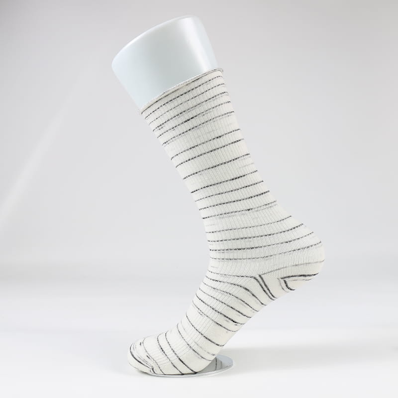 Nouveauté échantillon conception vert rayure côtelé équipage femmes chaussettes en coton peigné