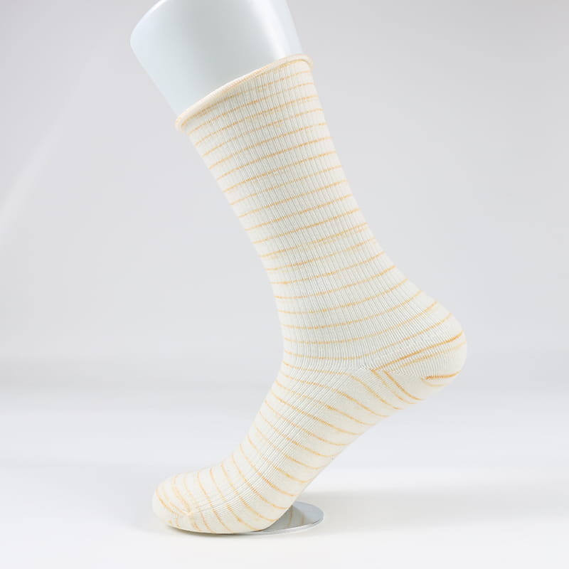 Nouveauté échantillon conception vert rayure côtelé équipage femmes chaussettes en coton peigné