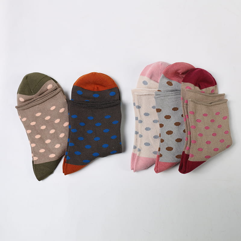 Chaussettes super douces en jacquard de soie filée à pois pour femmes