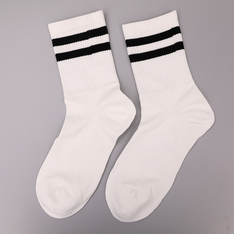 Nylon de soie filé doux recouvert d'ammoniaque 2 bandes horizontales et chaussettes femme renforcées cousues main WSD1536