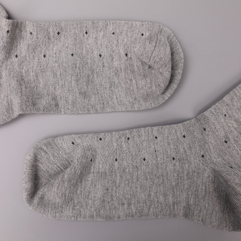 Nylon de soie filé doux enveloppé d'ammoniac, chaussettes jacquard à petits points invisibles en forme de diamant cousues à la main pour hommes épais d'hiver WSD2851