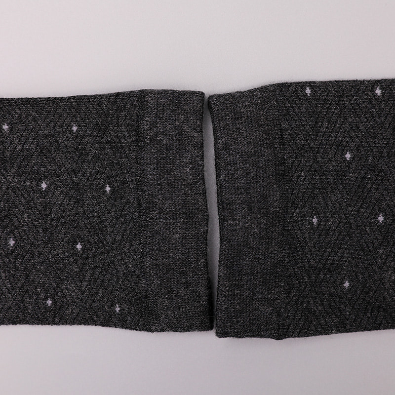 Nylon de soie filé doux enveloppé d'ammoniac, chaussettes jacquard à petits points invisibles en forme de diamant cousues à la main pour hommes épais d'hiver WSD2851