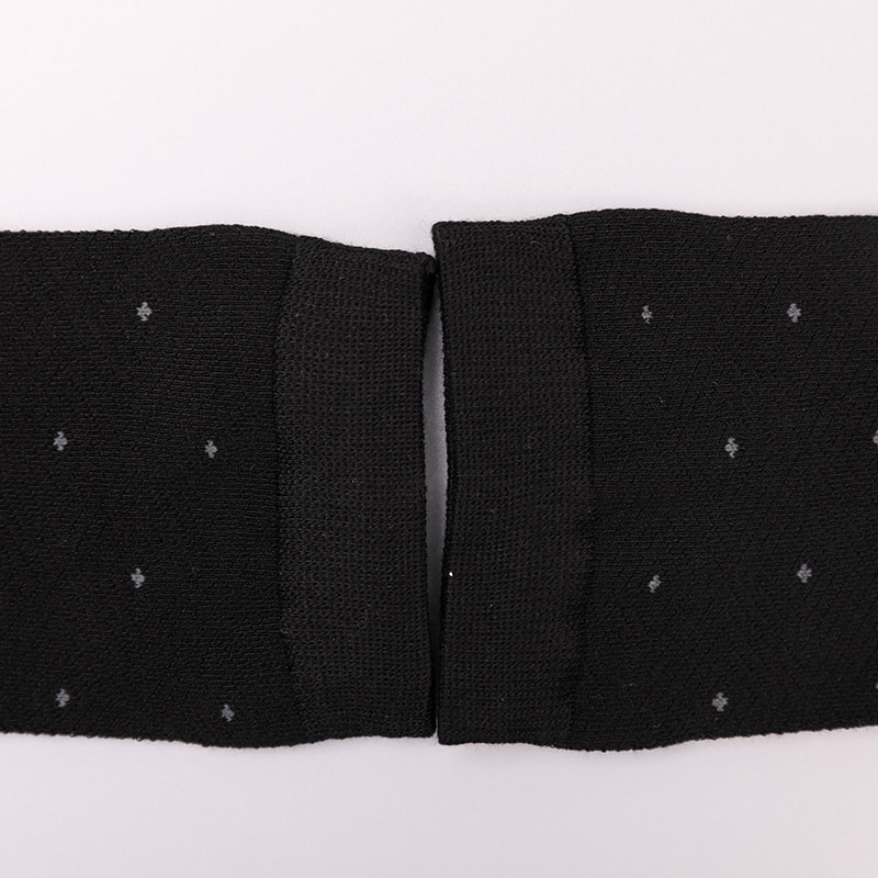 Nylon de soie filé doux enveloppé d'ammoniac, chaussettes jacquard à petits points invisibles en forme de diamant cousues à la main pour hommes épais d'hiver WSD2851