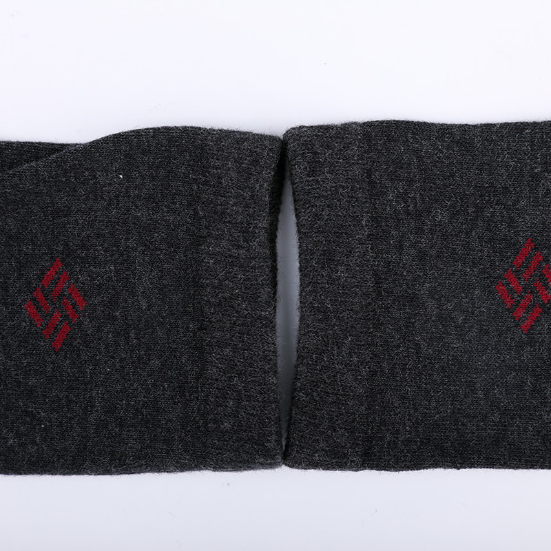Chaussettes en coton peigné enveloppé d'ammoniaque 98% fil de coton petit jacquard cousu à la main chaussettes pour hommes d'automne et d'hiver WSD2581