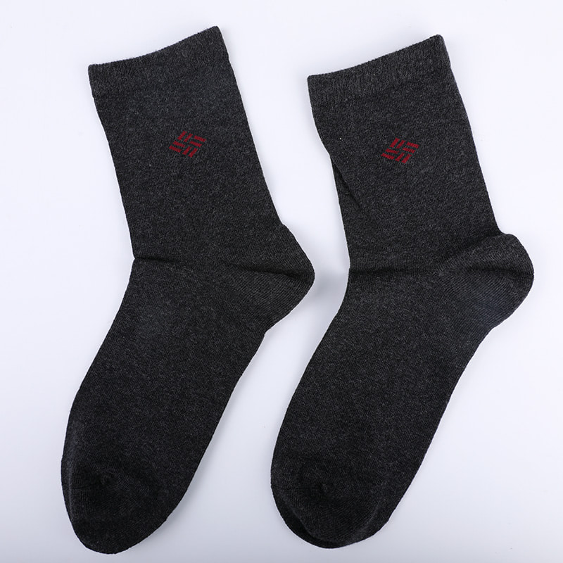 Chaussettes en coton peigné enveloppé d'ammoniaque 98% fil de coton petit jacquard cousu à la main chaussettes pour hommes d'automne et d'hiver WSD2581