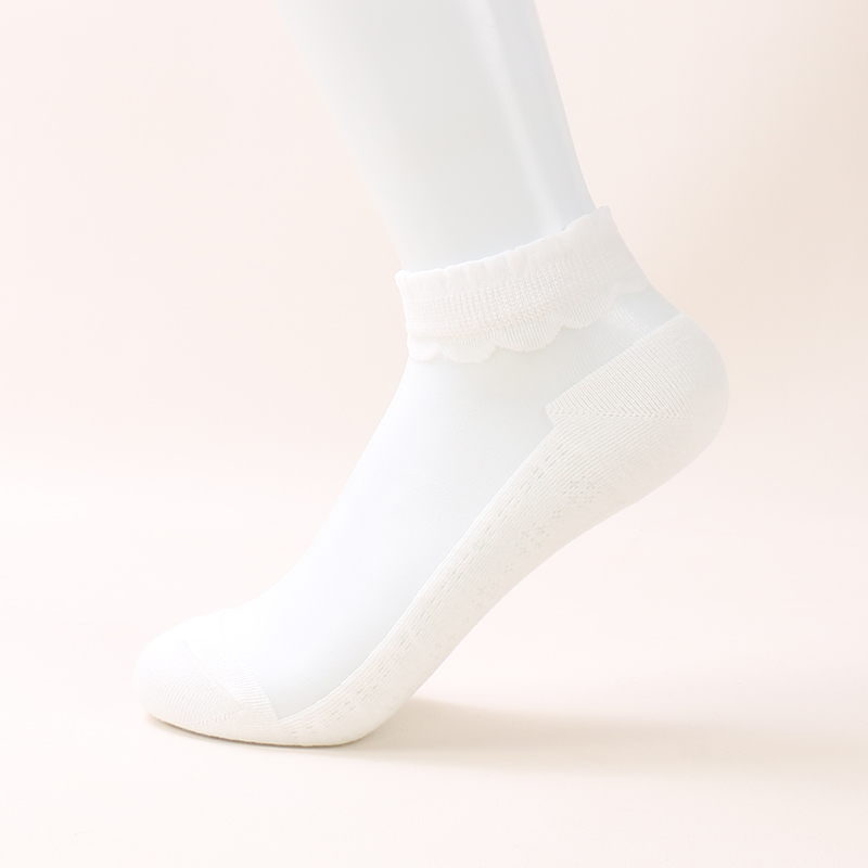 Chaussettes invisibles colorées en soie cristal pour femmes, coupe basse, transparentes, à la mode, offre spéciale d'été