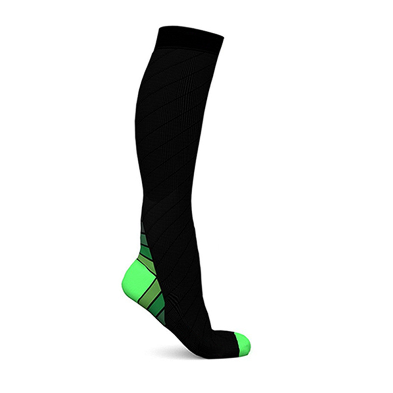 Prix ​​d'usine respirant qualité longue genou haute chaussette de sport chaussettes de Compression