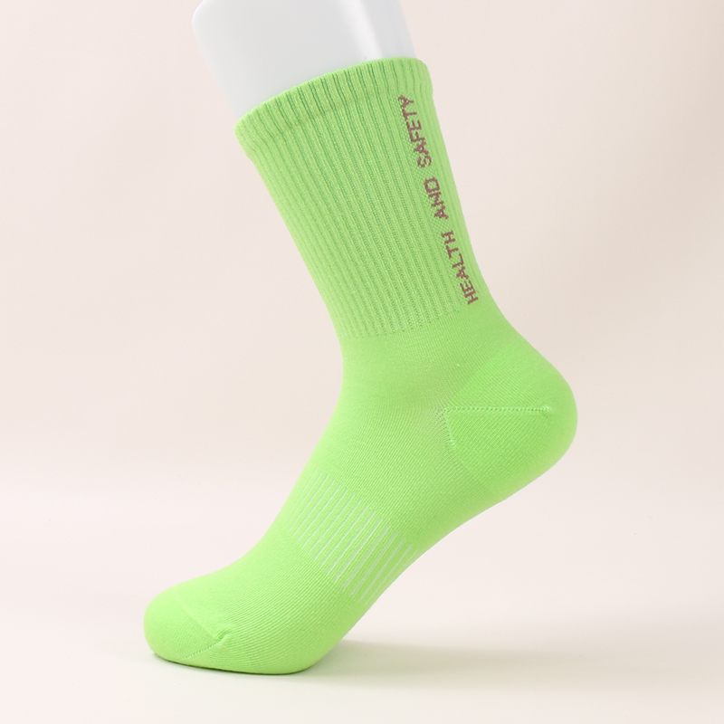 Chaussettes de Sport en coton peigné pour femmes, vente en gros, qualité, mode, liaison à la main, lettres d'équipage