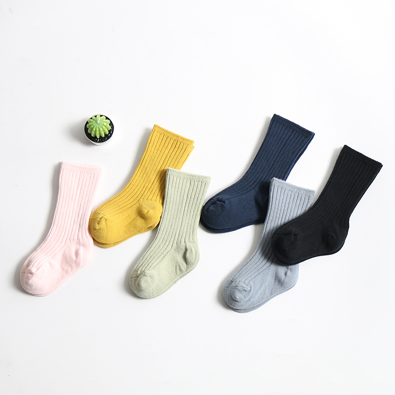 Paquet de chaussettes pour enfants à volants longs respirants en coton peigné doux décontracté à la mode