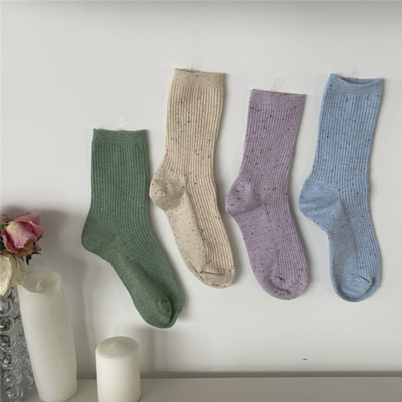 Chaussettes de printemps pour femmes, chaussettes de printemps en coton respirantes et populaires pour femmes