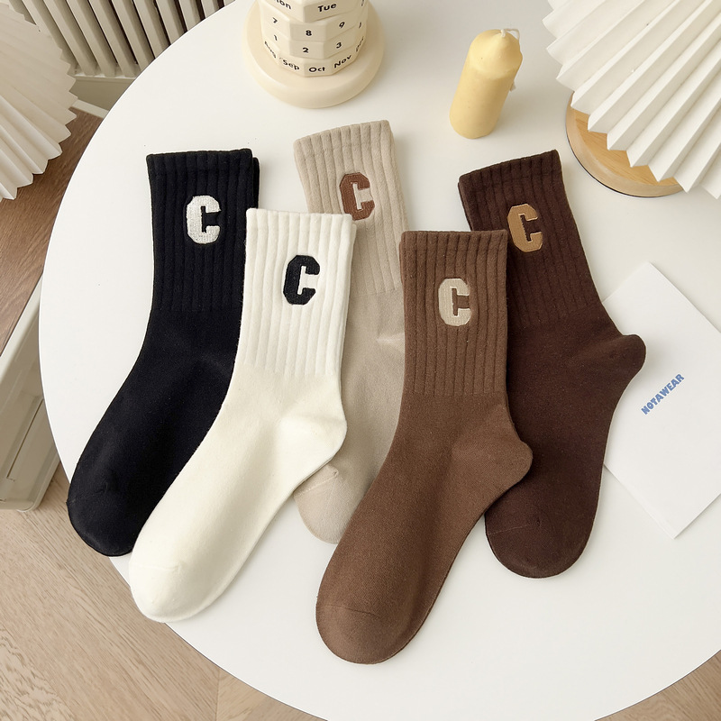 Chaussettes de Sport en coton de haute qualité, couleur unie, lettres P, Style collégial, pour hommes, Logo personnalisé