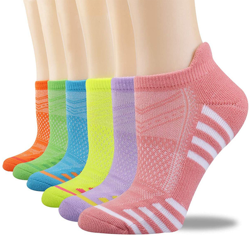 Baskets de sport de course OEM en coton, coupe basse, logo personnalisé, chaussettes de sport pour femmes