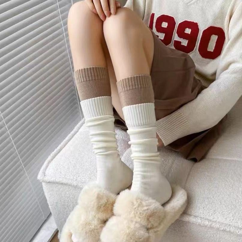 Chaussettes hautes en coton pour filles, logo de conception OEM personnalisé de haute qualité, heureux