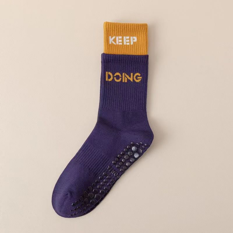 Chaussettes de yoga antidérapantes avec logo personnalisé nervuré design sportif