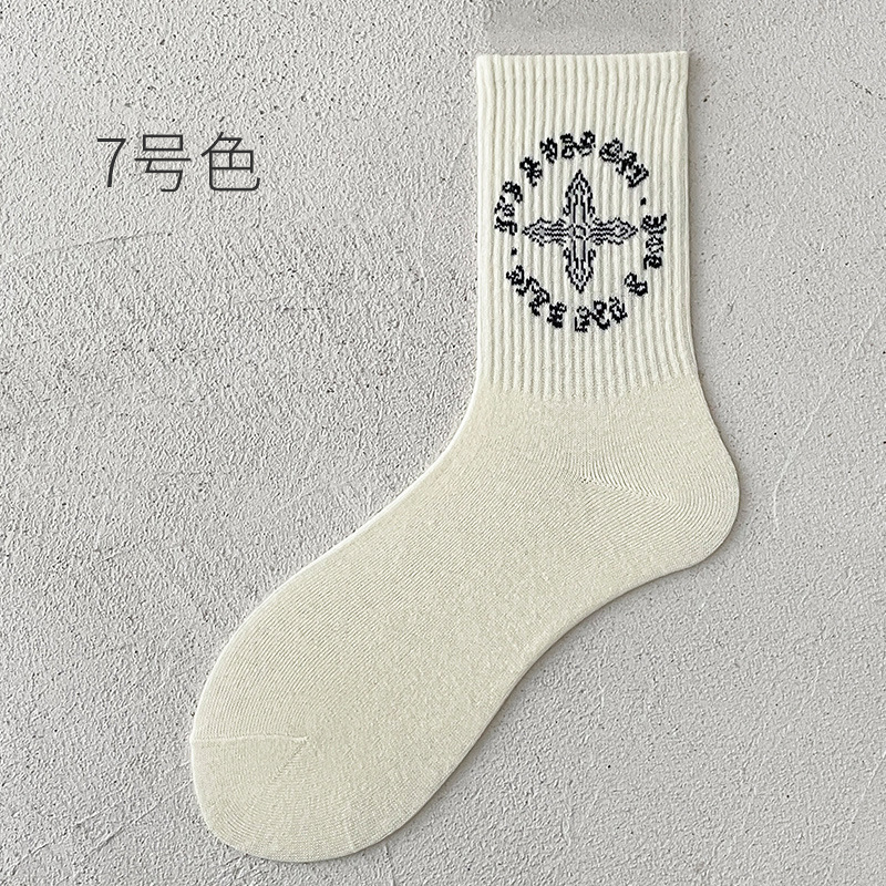 OEM Moq Échantillon rapide Designer Casual Logo personnalisé Chaussettes en coton Jacquard Crew pour hommes